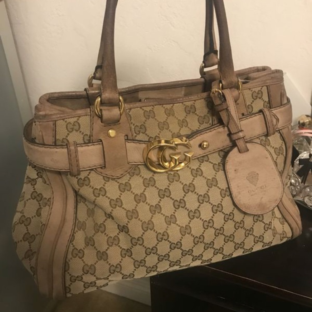 Gucci purse